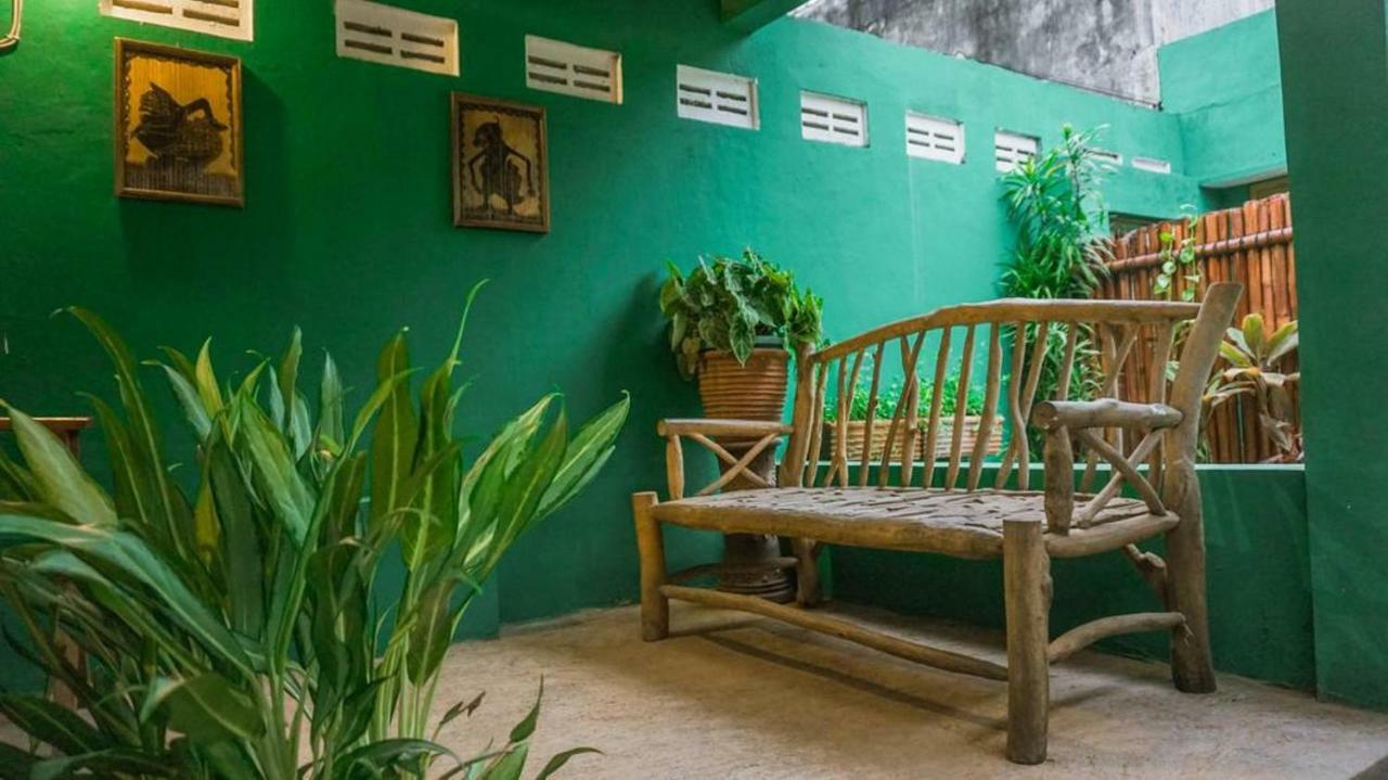 Bilik Bamboo Hostel Yogyakarta Luaran gambar